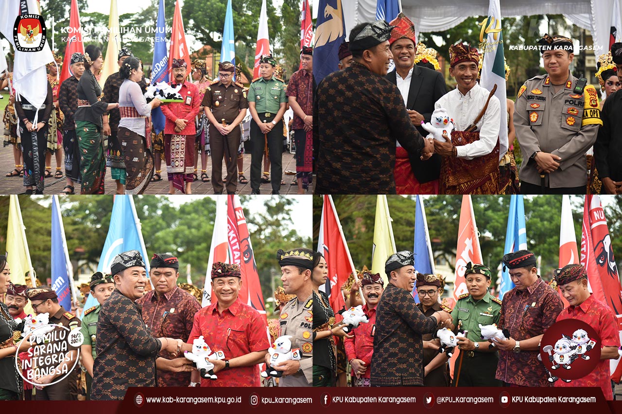 Serah Terima Kirab Pemilu 2024 di Lapangan Tanah Aron Amlapura, Kamis  13 Juli 2023