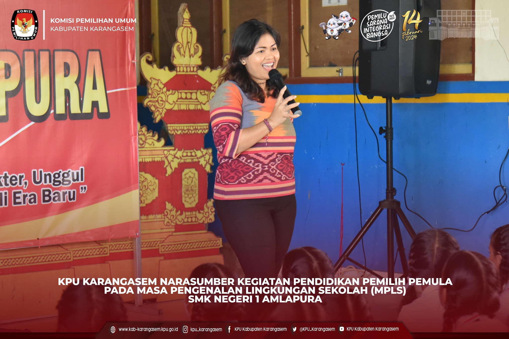 menjadi narasumber kegiatan "Pendidikan Pemilih Pemula" pada Masa MPLS SMKN 1 Amlapura