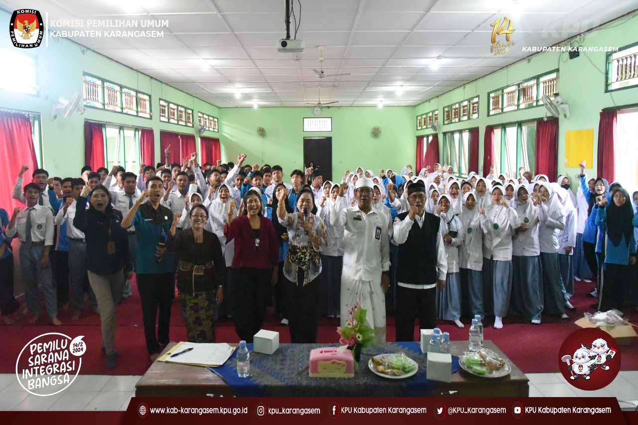 narasumber kegiatan Pendidikan Pemilih Pemula (MAN) Karangasem, Selasa (12/9). 2023