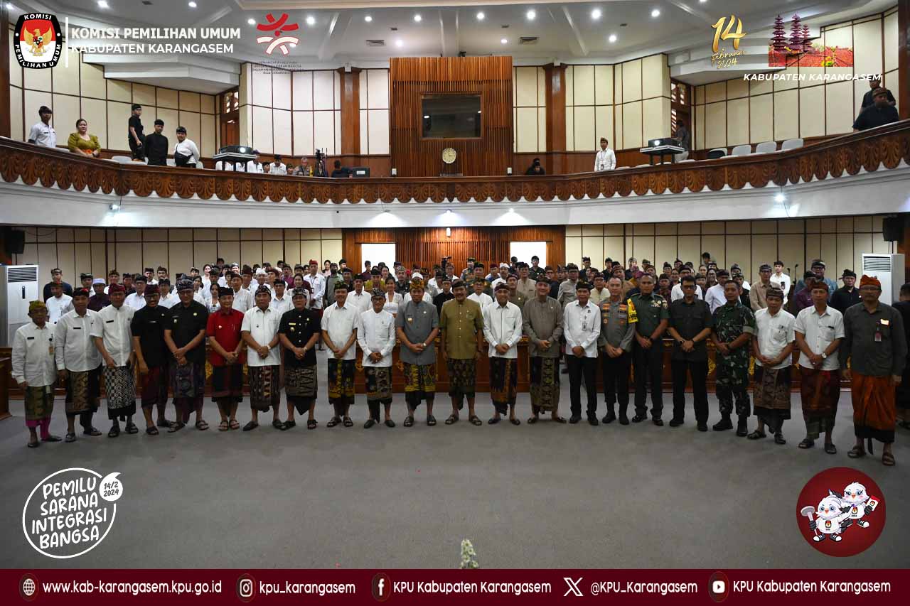 Penandatanganan Naskah Perjanjian Hibah Daerah (NPHD) Pemilukada Kamis (9/11).2023
