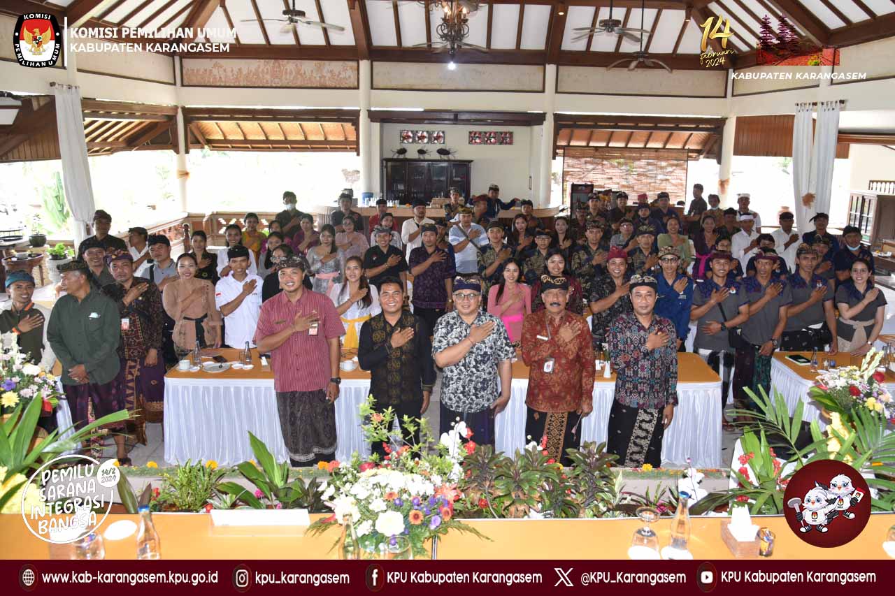 Rapat Kerja Pelaksanaan Penyiapan dan Pendistribusian Logistik Pemilu 2024  Kamis (14/12).2023