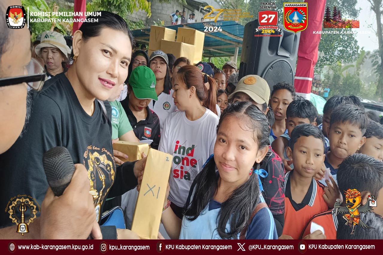 Sosialisasi Pilkada Serentak melalui jalan sehat di Kec. Sidemen, 13 Agustus 2024