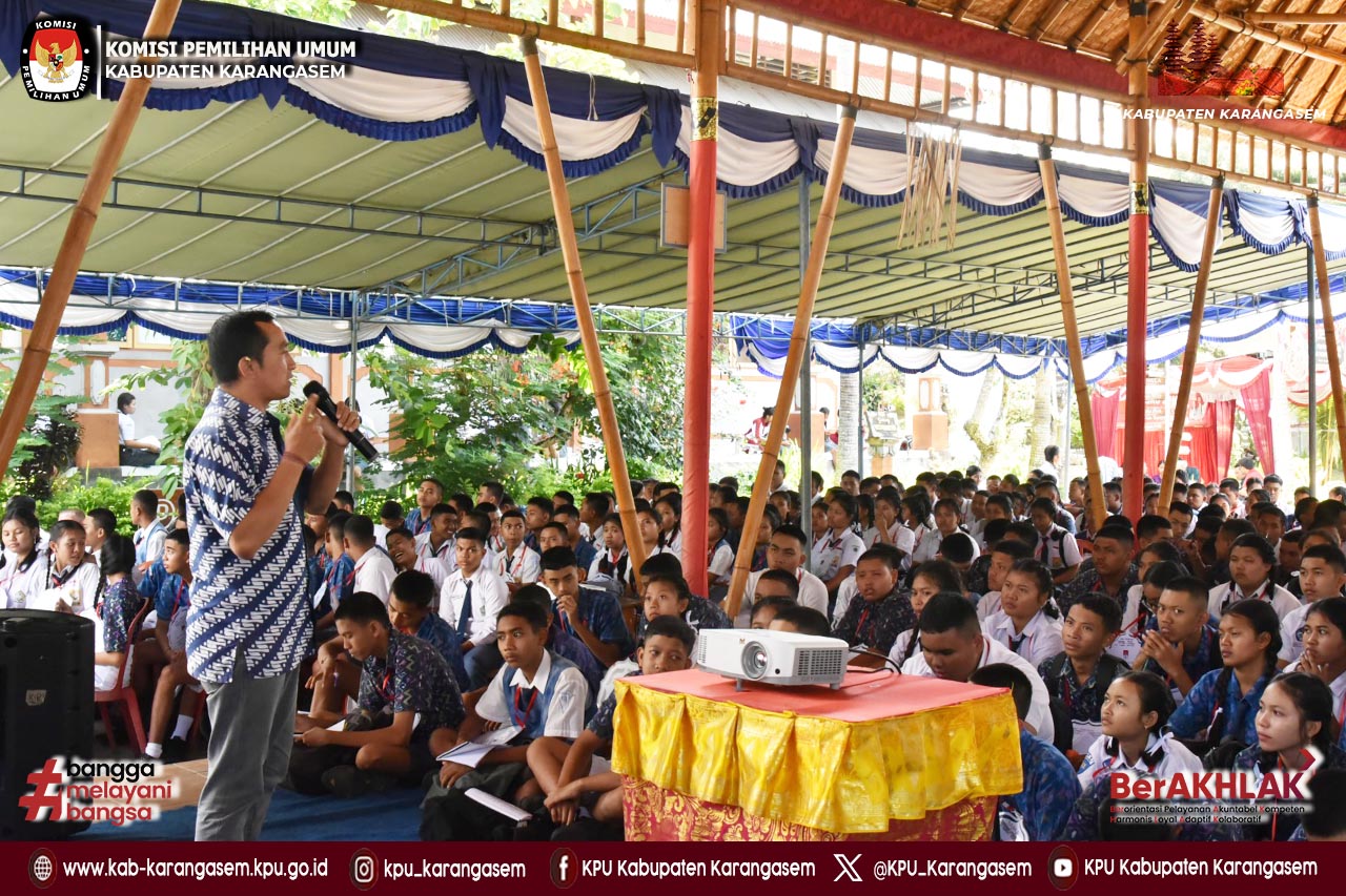 Sosialisasi melalui kegiatan MPLS di SMKN 1 Amlapura, 22 Juli 2025