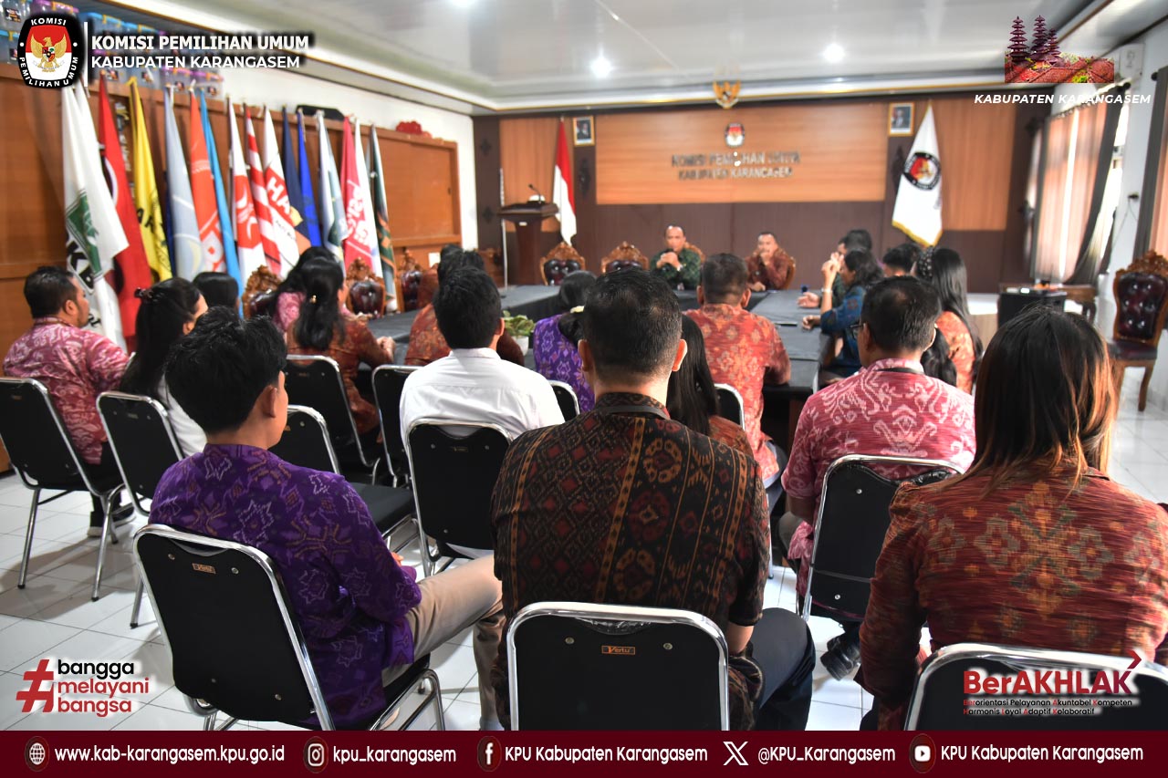 kunjungan Sekretaris KPU Provinsi Bali di Kantor KPU Kabupaten Karangasem, Selasa (5/8).2025
